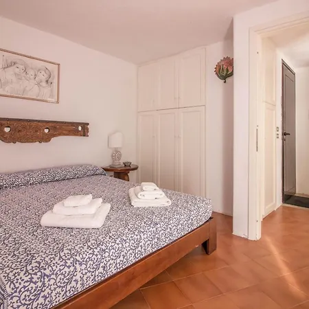 Guesthost - Cala Flores Gem - Sea View Lovely Appartement